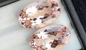 हीरा नहीं पहन सकते तो पहनिए जरकन, बरसेगा पैसा और घर आएगी संपन्नता