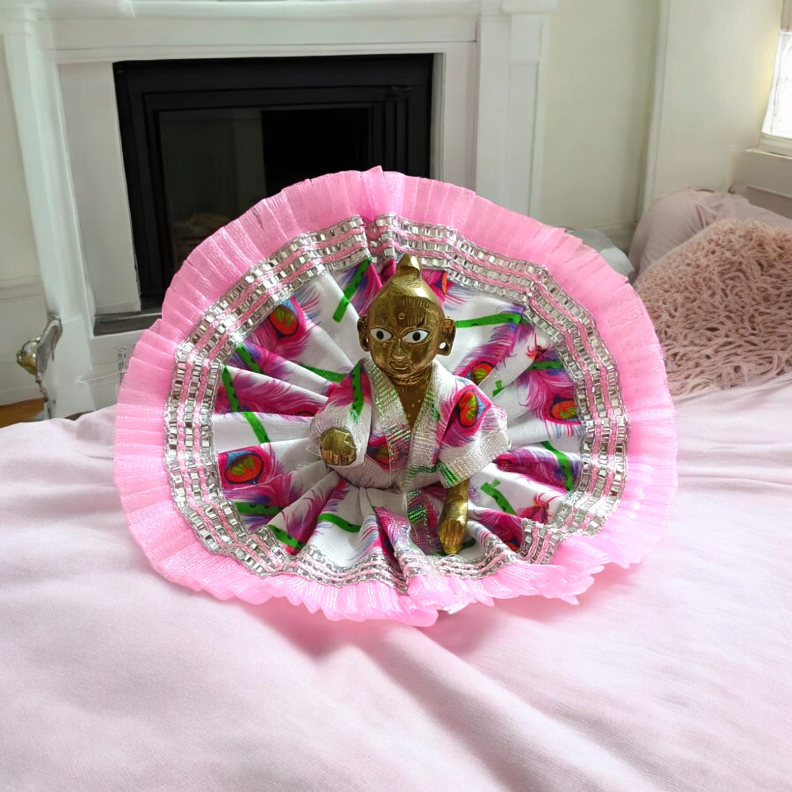 A beautiful Laddu Gopal dress with a stylish lace border, designed for Size 3 Laddu Gopal Ji, perfect for daily worship or festive occasions.