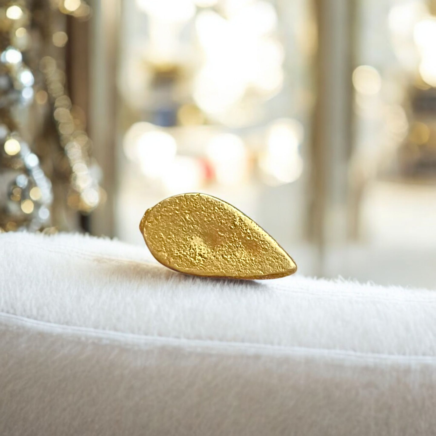 A beautifully crafted Prabhu Tilak Stamp designed for easy and sacred tilak application, shown with kumkum for spiritual rituals