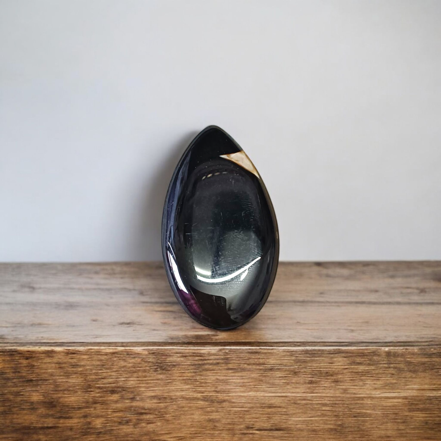 Black Sulemani Hakik Stone - Polished Natural Agate for Protection, Balance, and Spiritual Focus