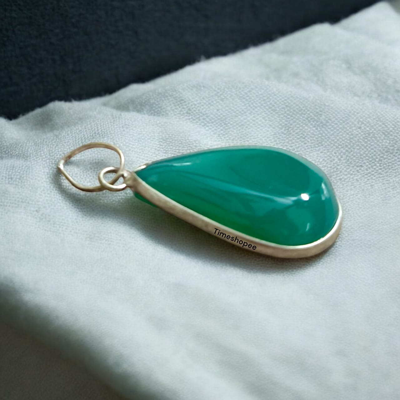 Green Agate Pendant with Thread Hara Hakik Locket Lab Certified | Timeshopee