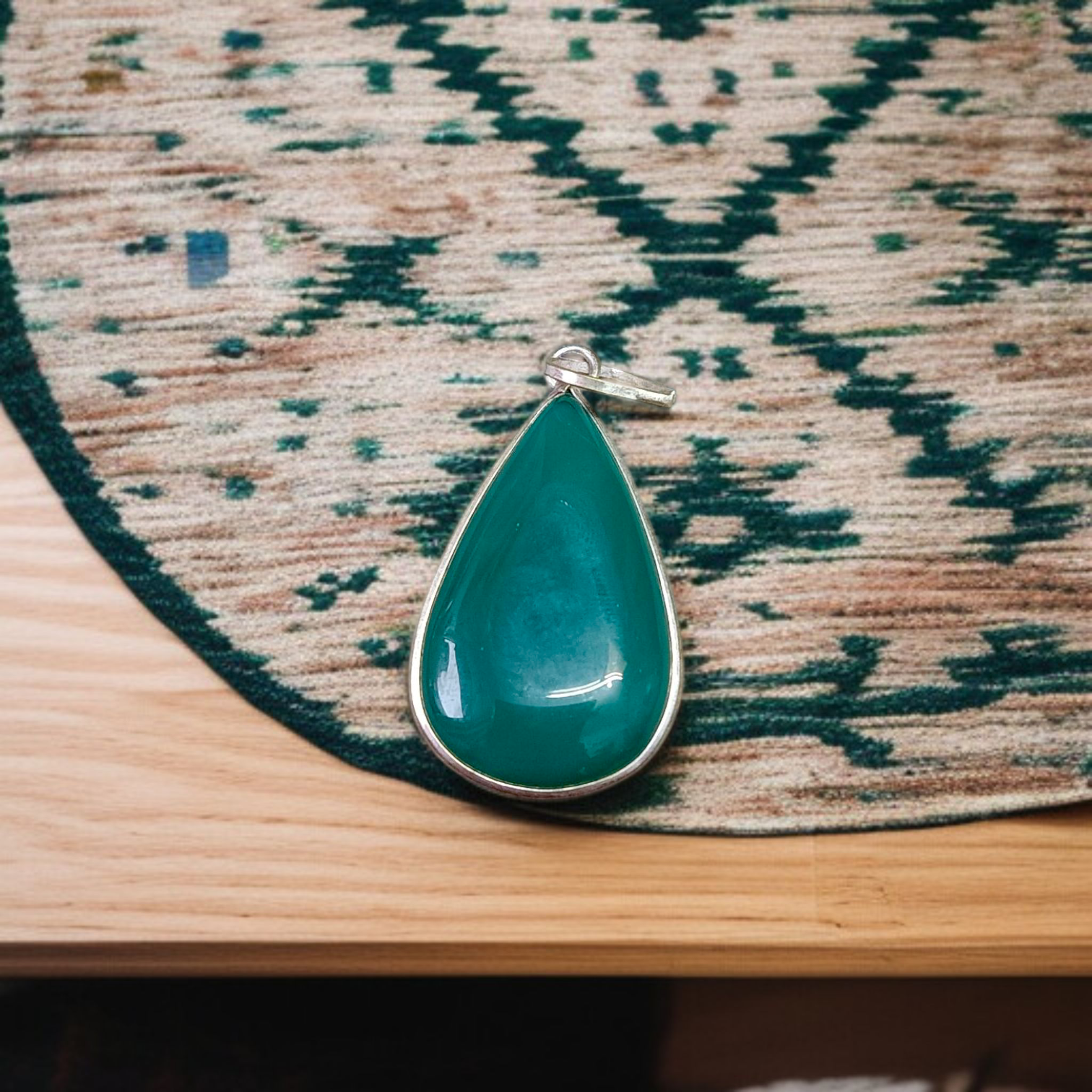 Green Agate Pendant with Thread Hara Hakik Locket Lab Certified | Timeshopee