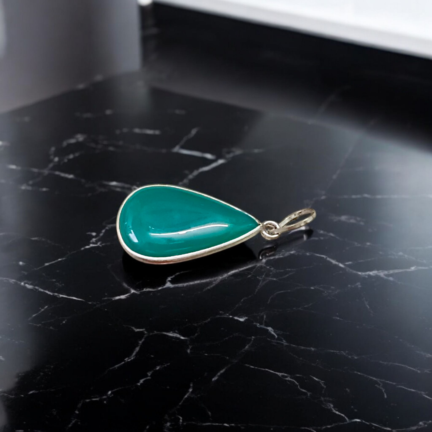 Green Agate Pendant with Thread Hara Hakik Locket Lab Certified | Timeshopee