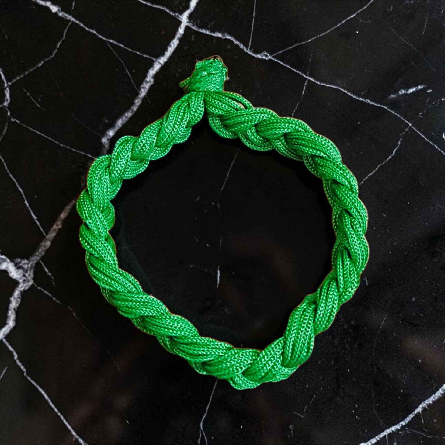 Handmade Green Bracelet Thread Set of 2 for Women and Men Spiritual Wrist Band Adjustable Lucky Friendship Bracelet