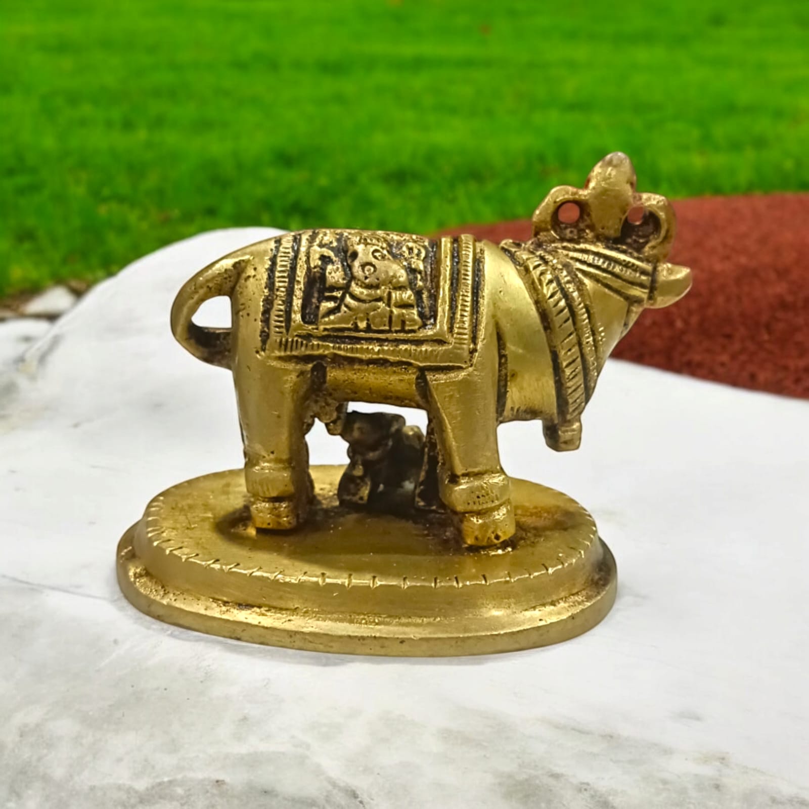 Kamdhenu Cow Brass Murti for worship, 5 cm tall, 7 cm wide, 211 grams, from Timeshopee