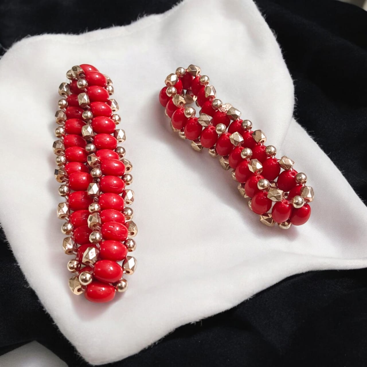 Lab-certified Lal Moonga bracelet with 8MM Red Coral beads and rose gold metal accents, stretchable for a premium, stylish look designed by Timeshopee.