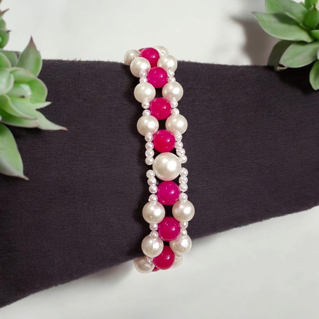 Lab Certified Genuine Pink Agate Bracelet with 8MM beads and pearls, adjustable lobster clasp, perfect for attraction, love, and spiritual strength.