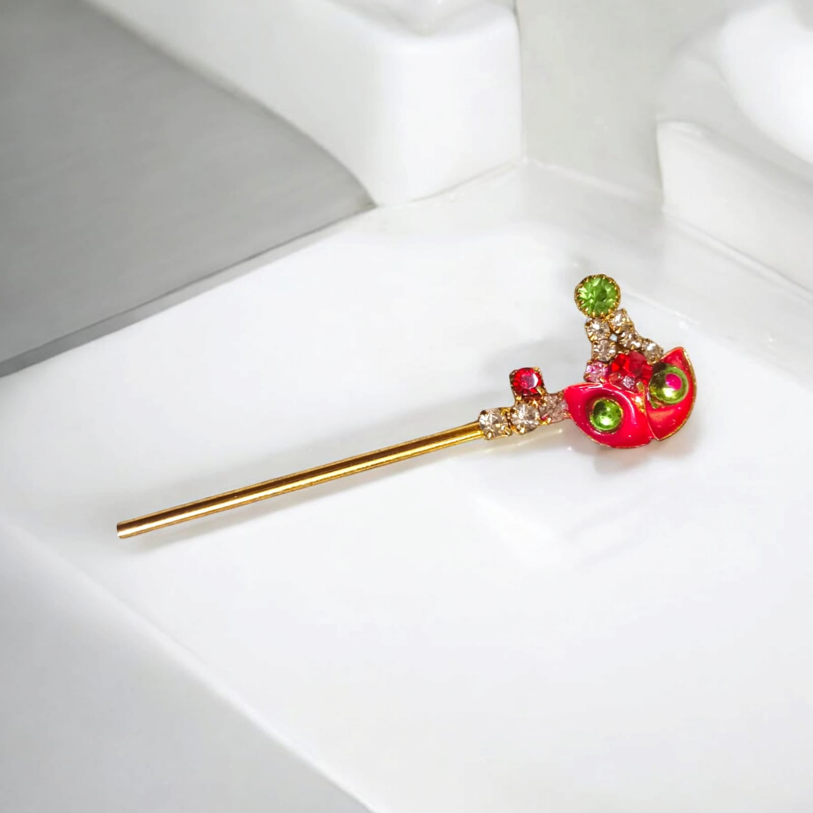 Laddu Gopal bansuri with a zircon-studded design, a beautifully crafted flute accessory ideal for Bal Gopal idols and festive decor.