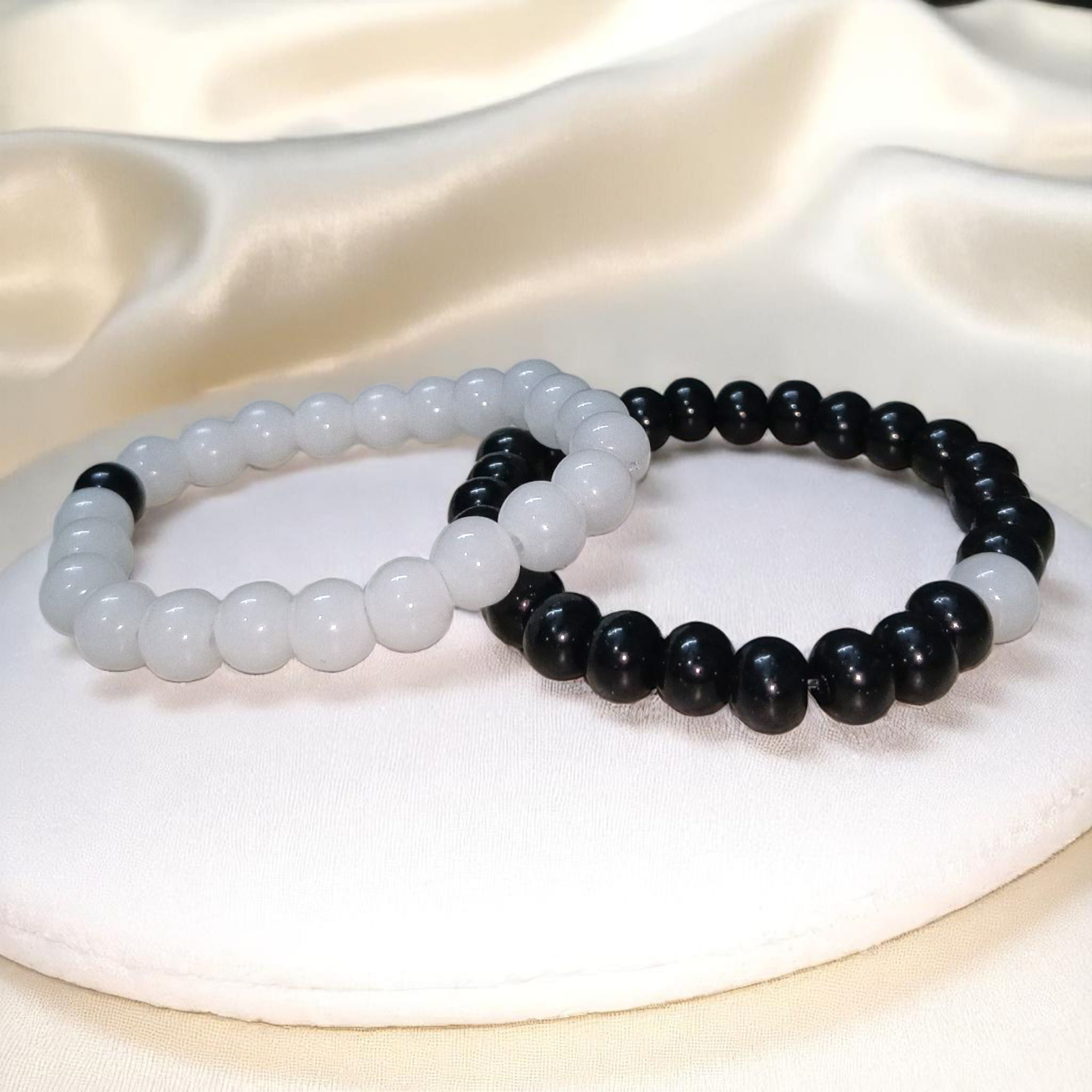 Natural Black & White Agate Couple Bracelet – 8MM Lab Certified Beads for Emotional Balance & Protection | Timeshopee