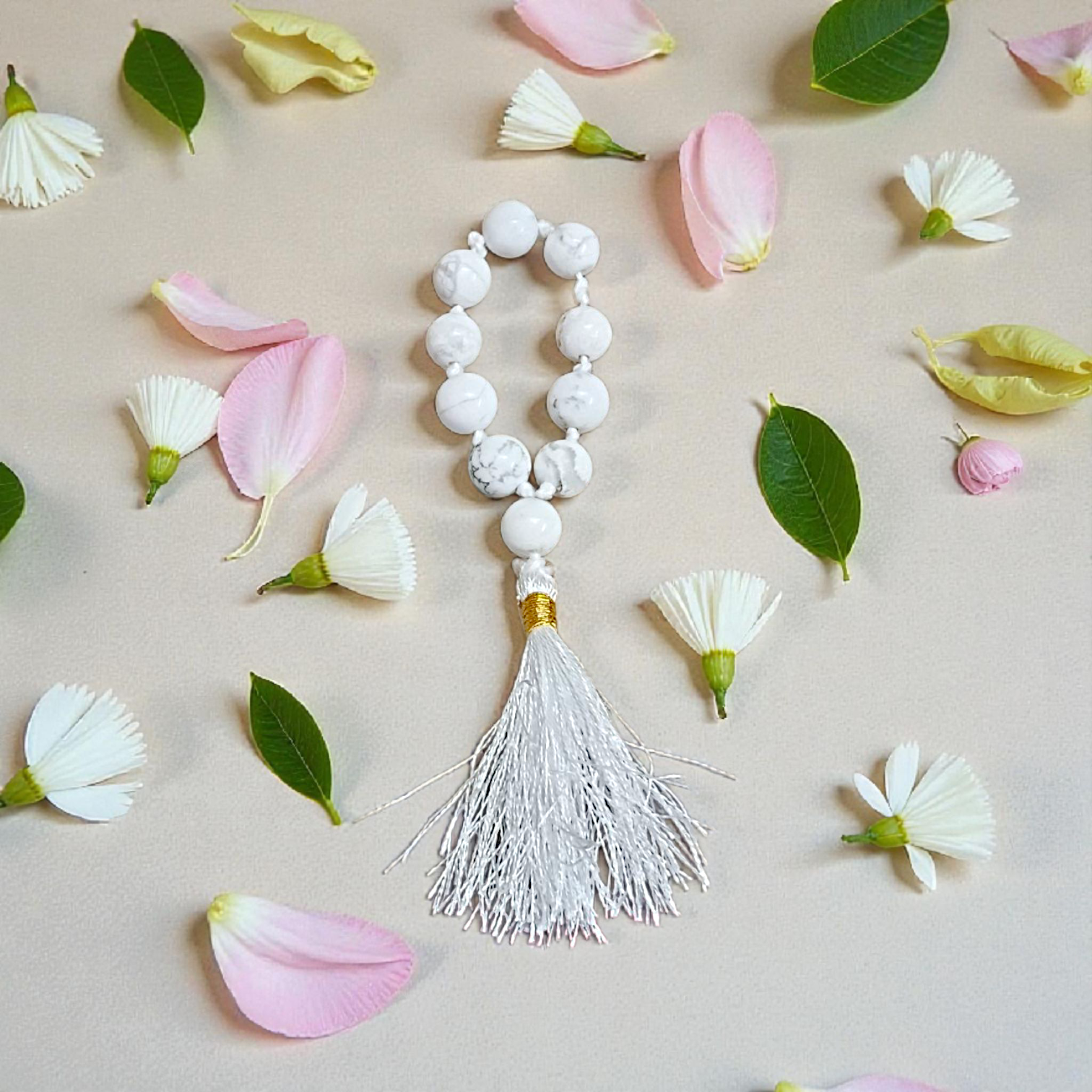 Natural Howlite Finger Mala with 9+1 8mm beads, lab certified, ideal for meditation, chanting, and stress relief – handcrafted and authentic