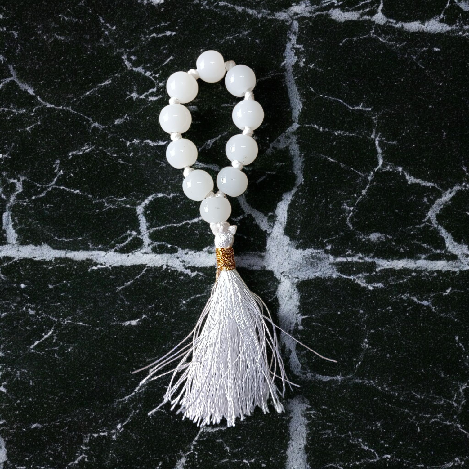 Natural White Agate (Safed Hakik) Finger Mala with 9+1 polished white beads, 8mm size, used for meditation, chanting, and healing by men and women