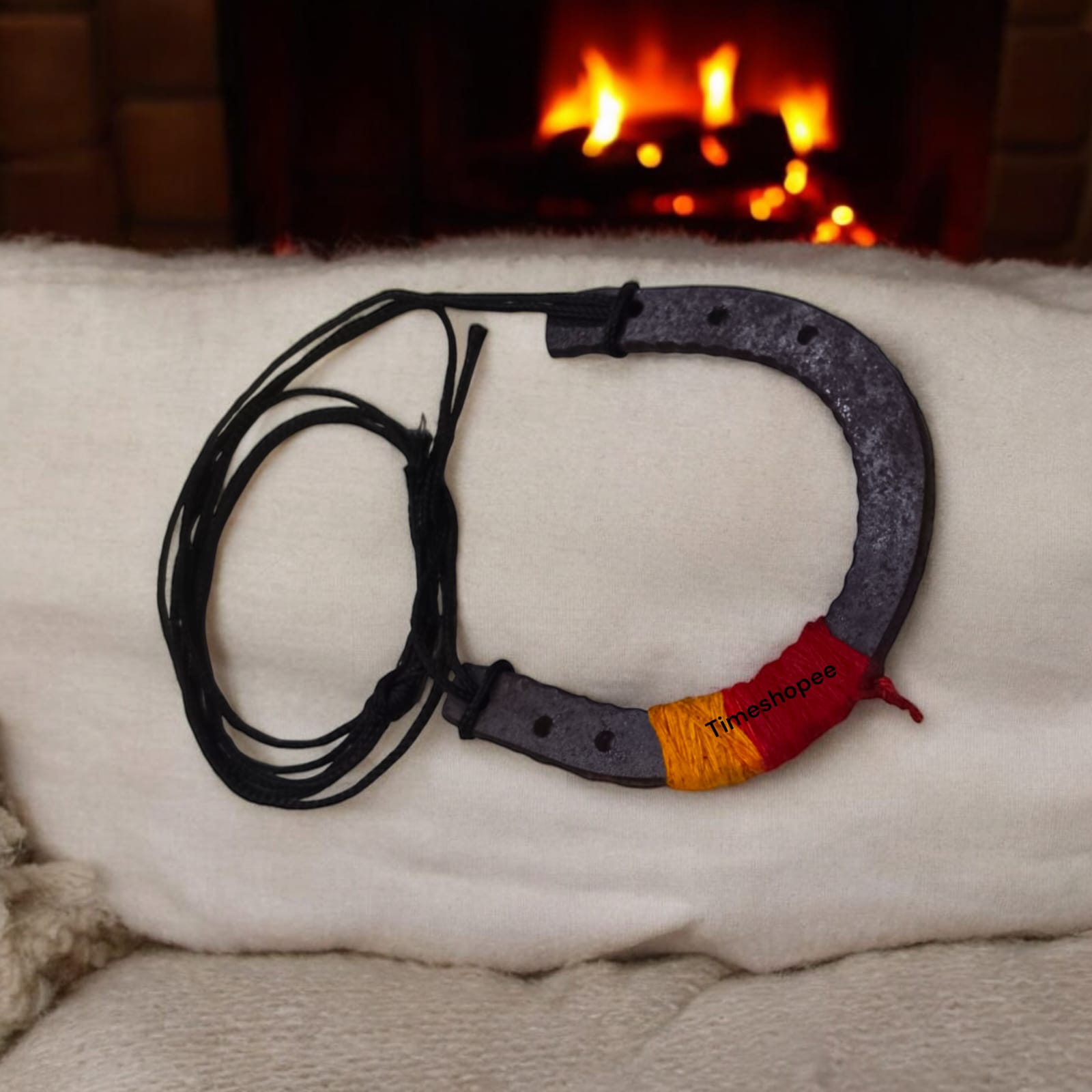 Original black horse shoe with ring from Timeshopee, a symbol of protection and prosperity