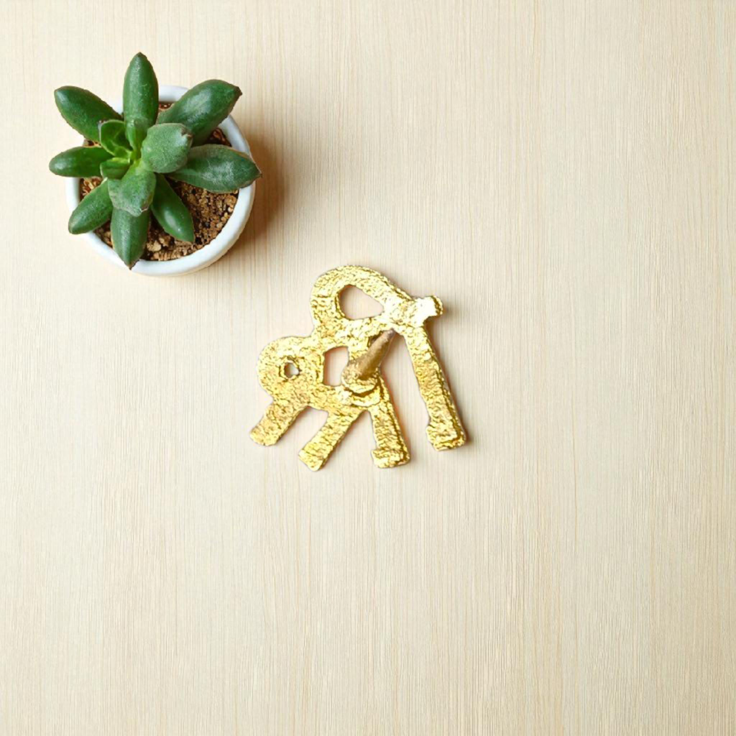 Shri Tilak Stamp in Brass – Traditional Hindu Tilak Sancha with Shri symbol for forehead marking in puja and rituals