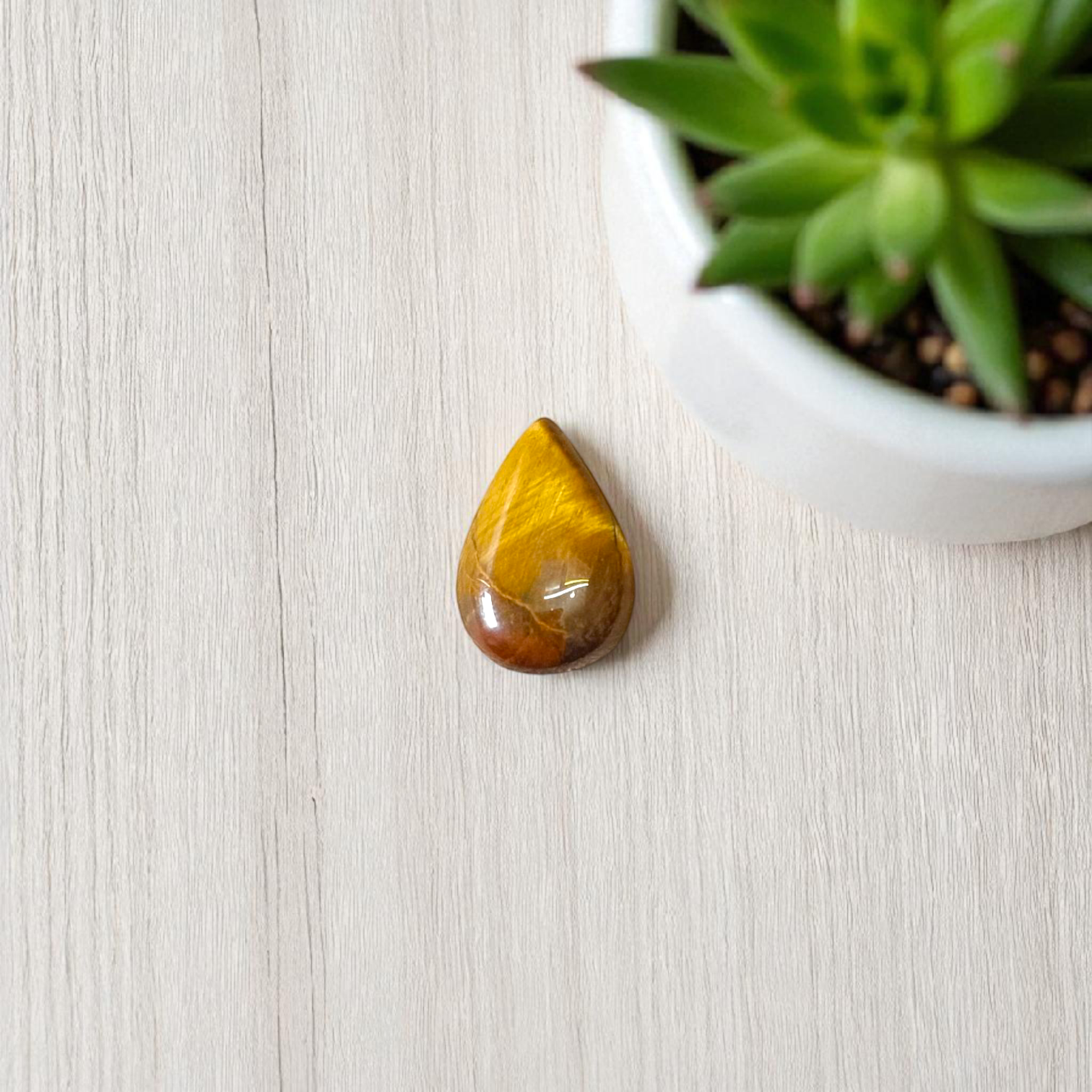 Tiger Eye Stone – Natural Brown Crystal for Confidence, Motivation & Meditation