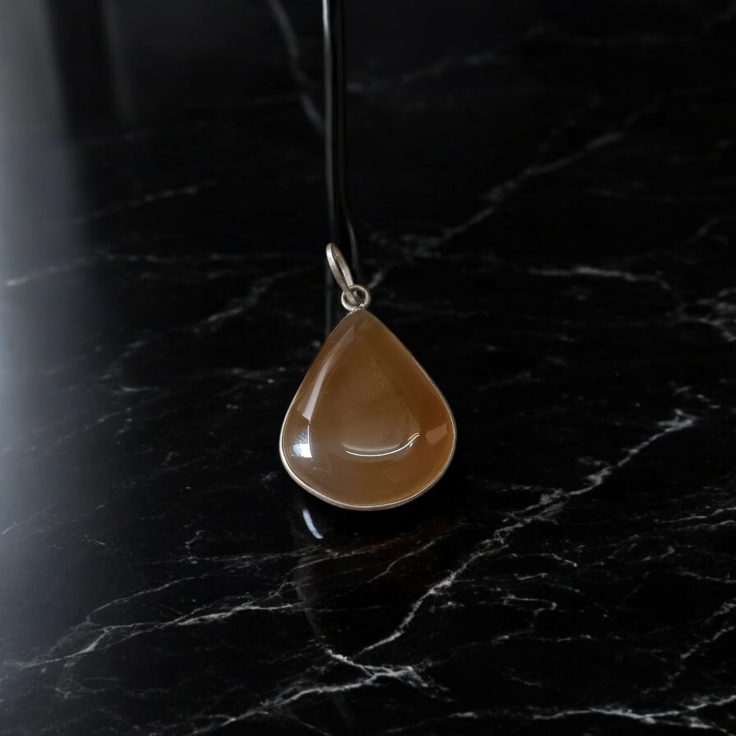 Yellow Agate Pendant | Peela Hakik Locket | Lab Certified | Timeshopee