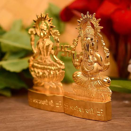 Laxmi Ganesh Metal Statue for worship, 7 x 7 cm, 35 grams, ideal for Diwali Pujan, from Timeshopee
