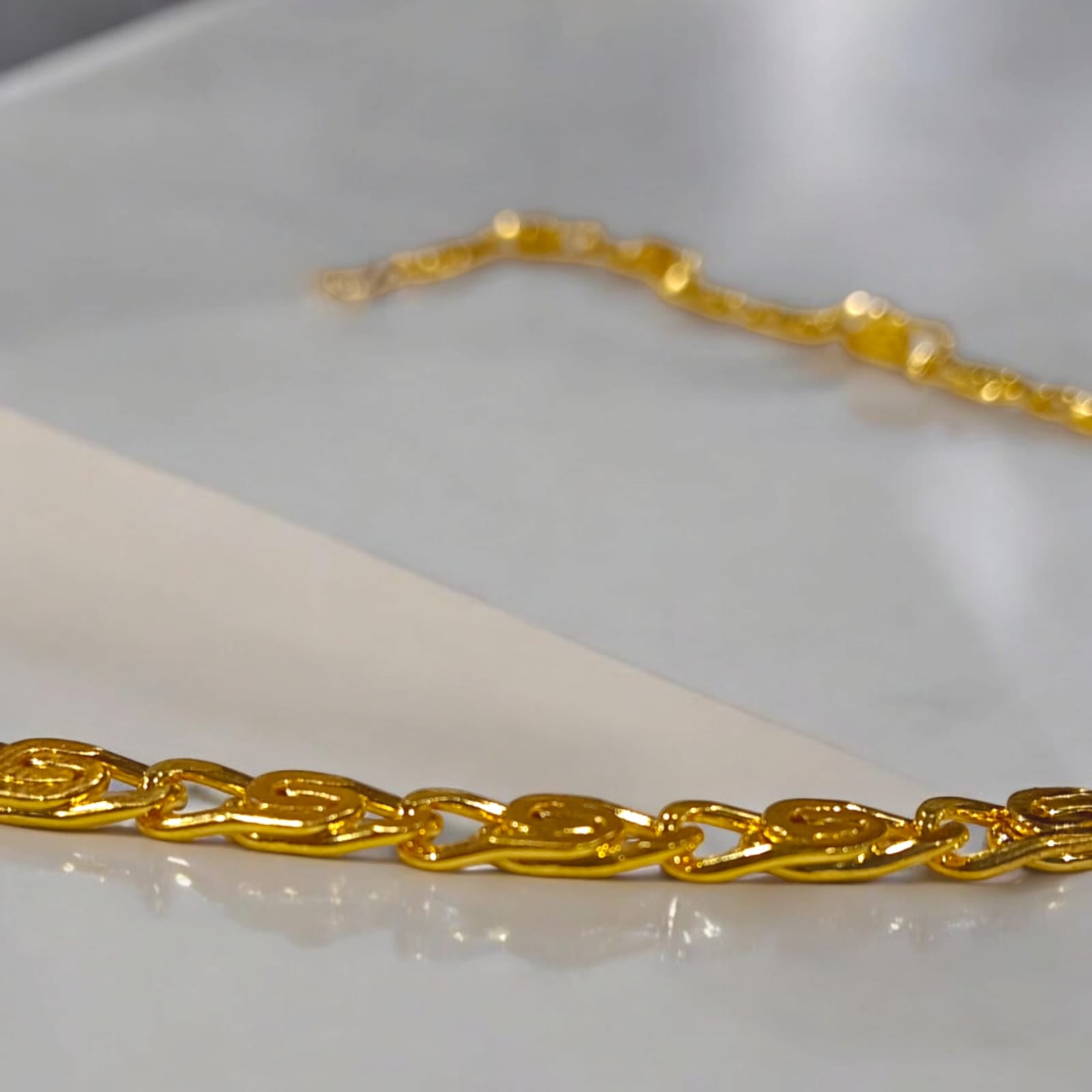 A 20-inch 1-gram gold plated chain featuring a vintage Nawabi design for both boys and girls.