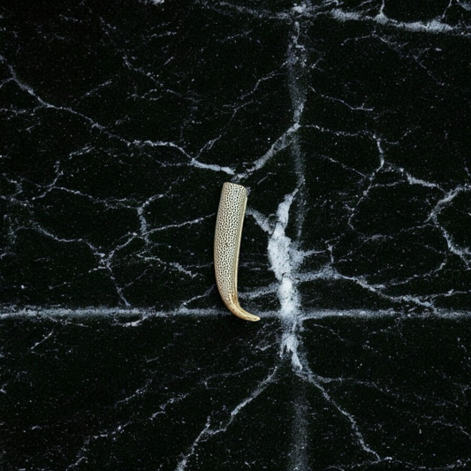 A natural, lab-certified Mangal Kanta gemstone without studded design, energized for strength, protection, and spiritual power, displayed on a white background
