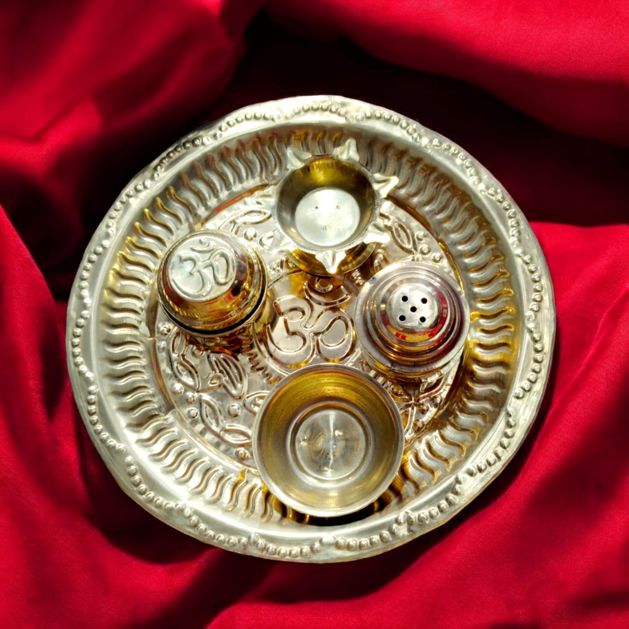 Aarti_Thali_for_Mandir_Use_Enhance_Your_Worship_Rituals_with_Traditional_Elegance