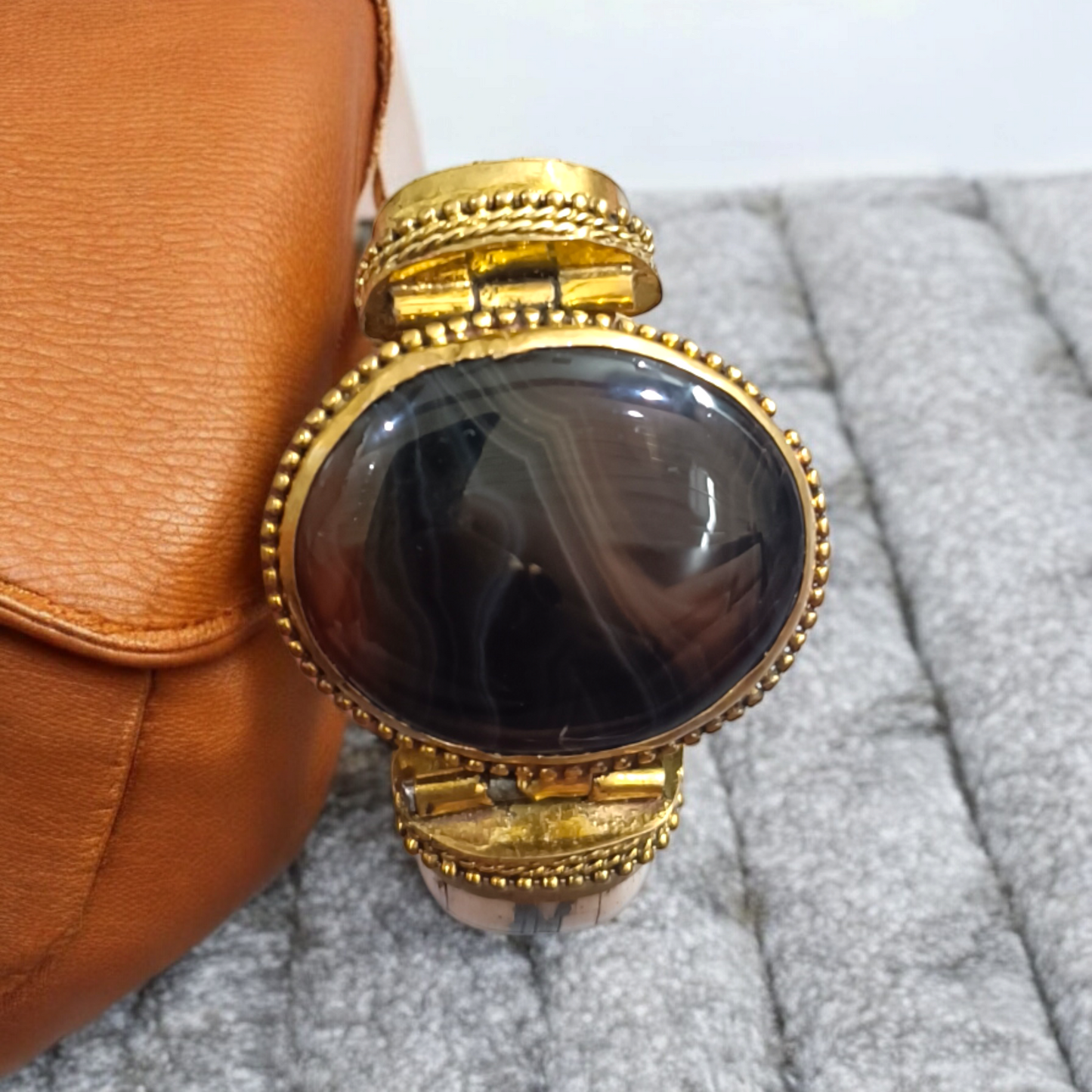 Antique Sulemani Hakik Bracelet with Black Stone and Lab Certification