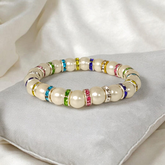 A stunning Original Pearl Bracelet with 8MM lab-certified natural pearls, designed with a stretchable band for comfort and elegance.