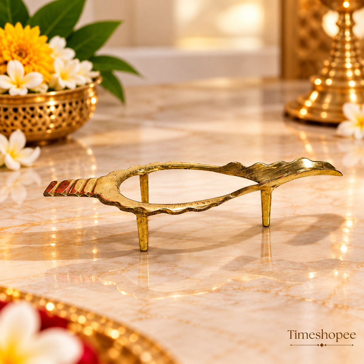 Dakshinavarti Shankh | Free Stand Inside | Valampuri Sangu | Lab Certified | Timeshopee