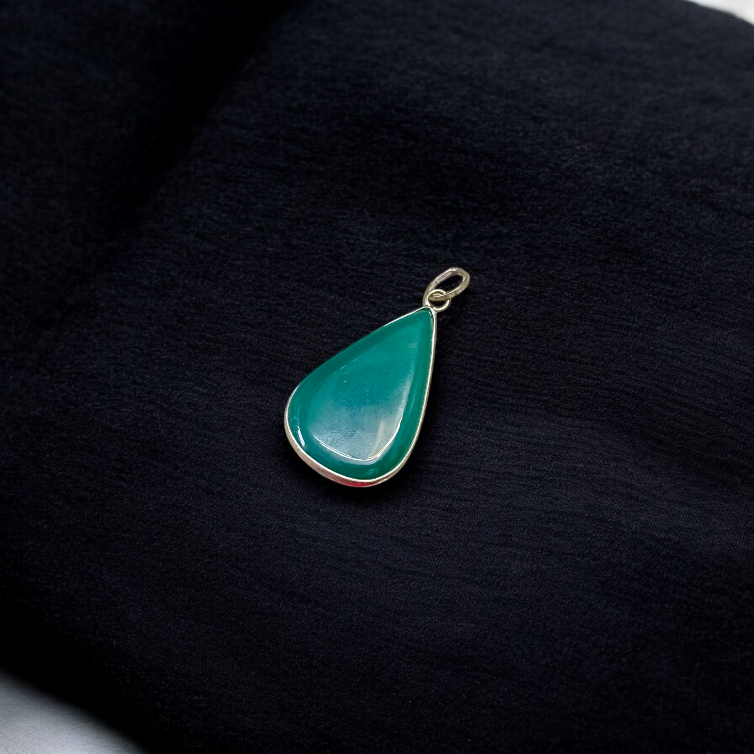 Green Agate Pendant with Thread Hara Hakik Locket Lab Certified | Timeshopee
