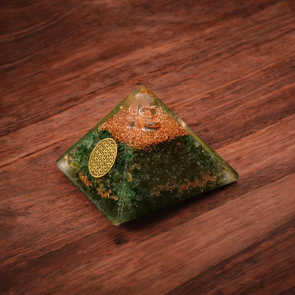 Green Aventurine Crystal Healing Orgone Pyramid By Timeshopee