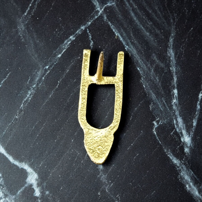 U-shaped Vishnu Tilak Brass Stamp for forehead application – Traditional Vaishnav tilak tool